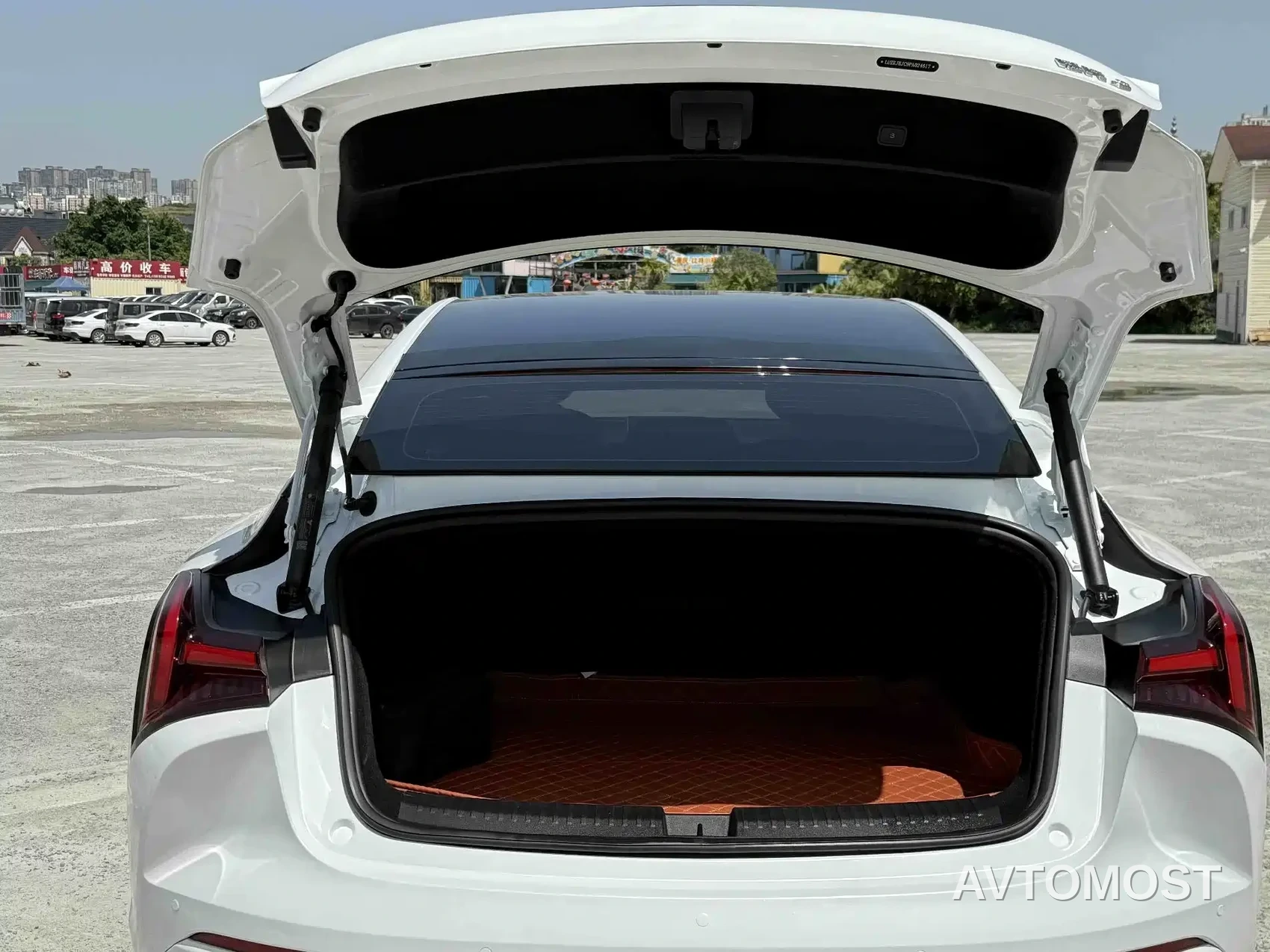 Nezha S 2024 Model Range Extender 1060 Lite — фото 6