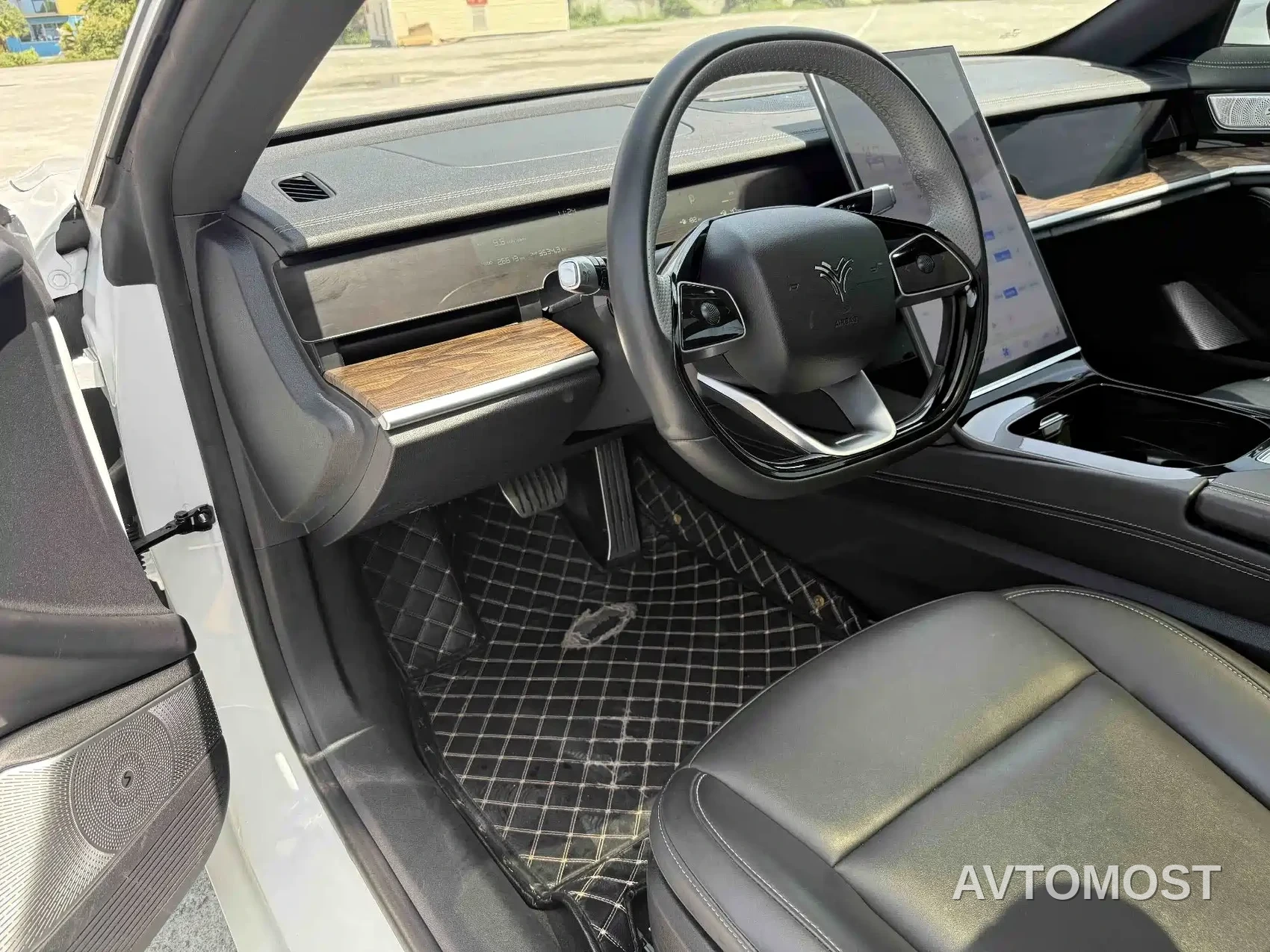Nezha S 2024 Model Range Extender 1060 Lite — фото 7