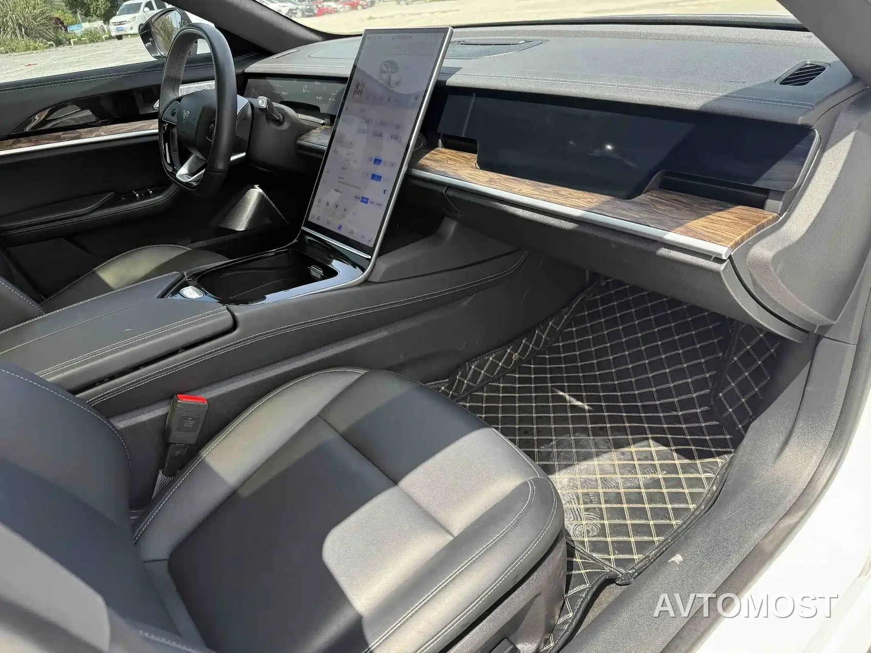Nezha S 2024 Model Range Extender 1060 Lite — фото 8