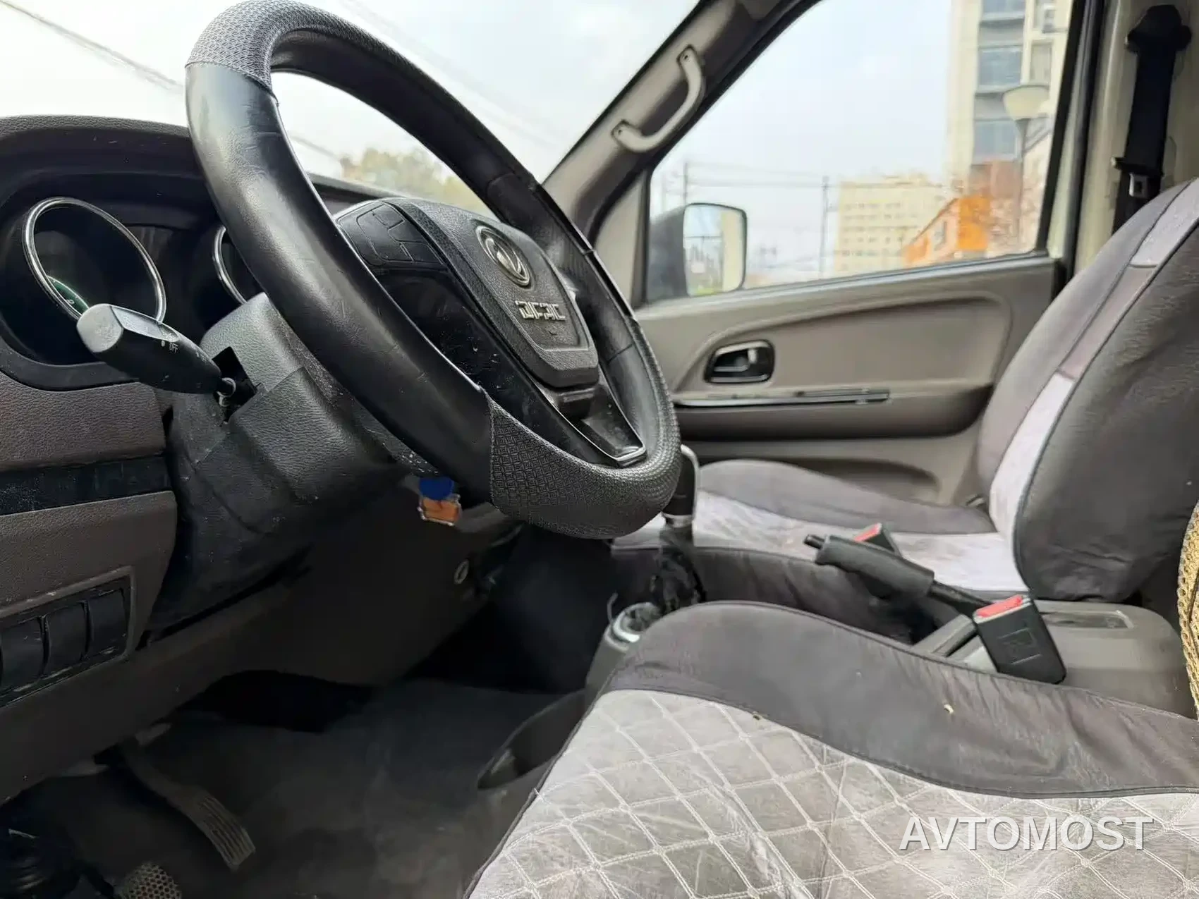 Dongfeng Yufeng EM26 2023 Standard Edition 41.472kWh Henan Lithium — фото 1