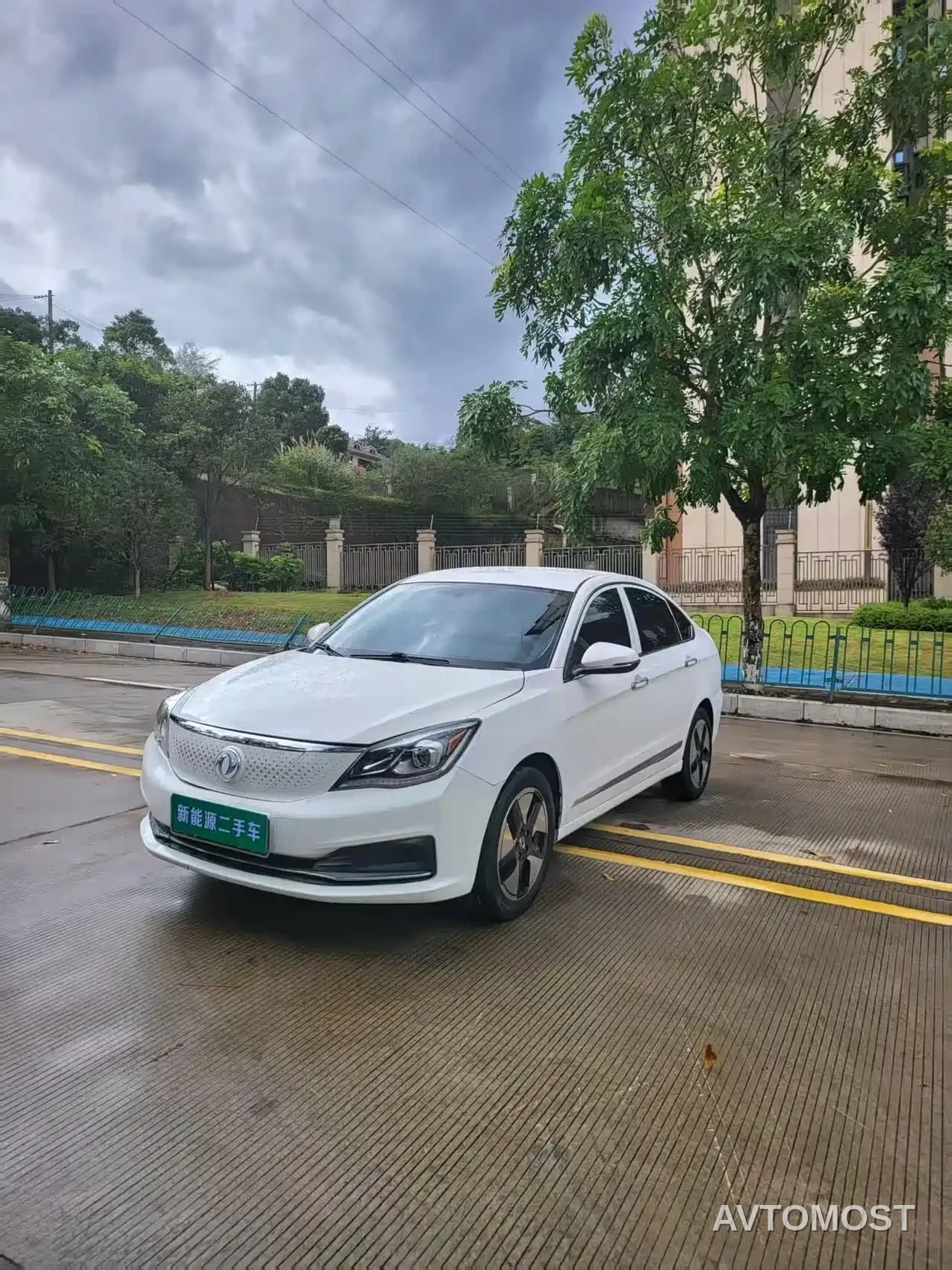 Dongfeng Fengshen E70 2021 Facelift 500 Pro Premium Edition — фото 1