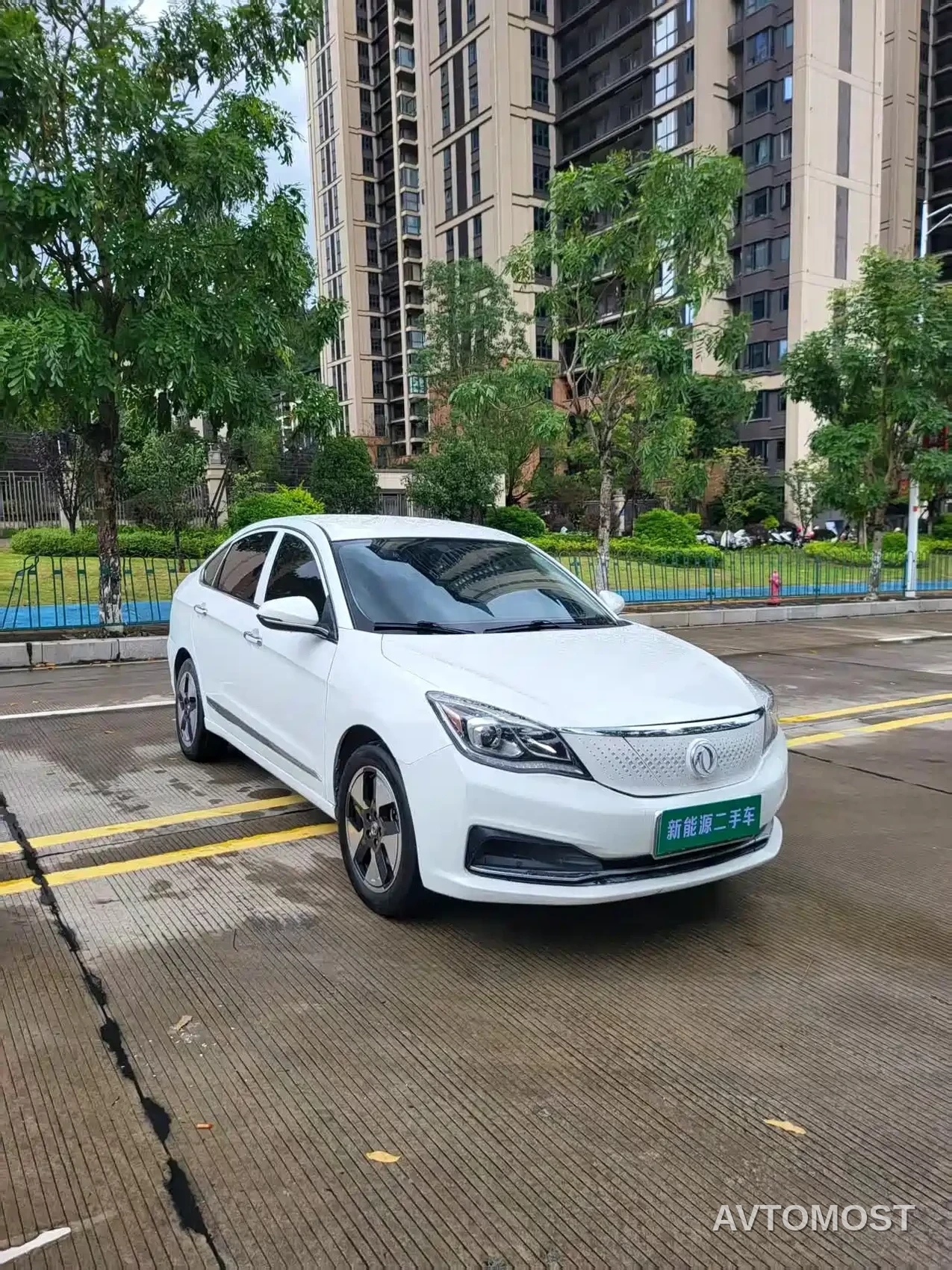 Dongfeng Fengshen E70 2021 Facelift 500 Pro Premium Edition — фото 3