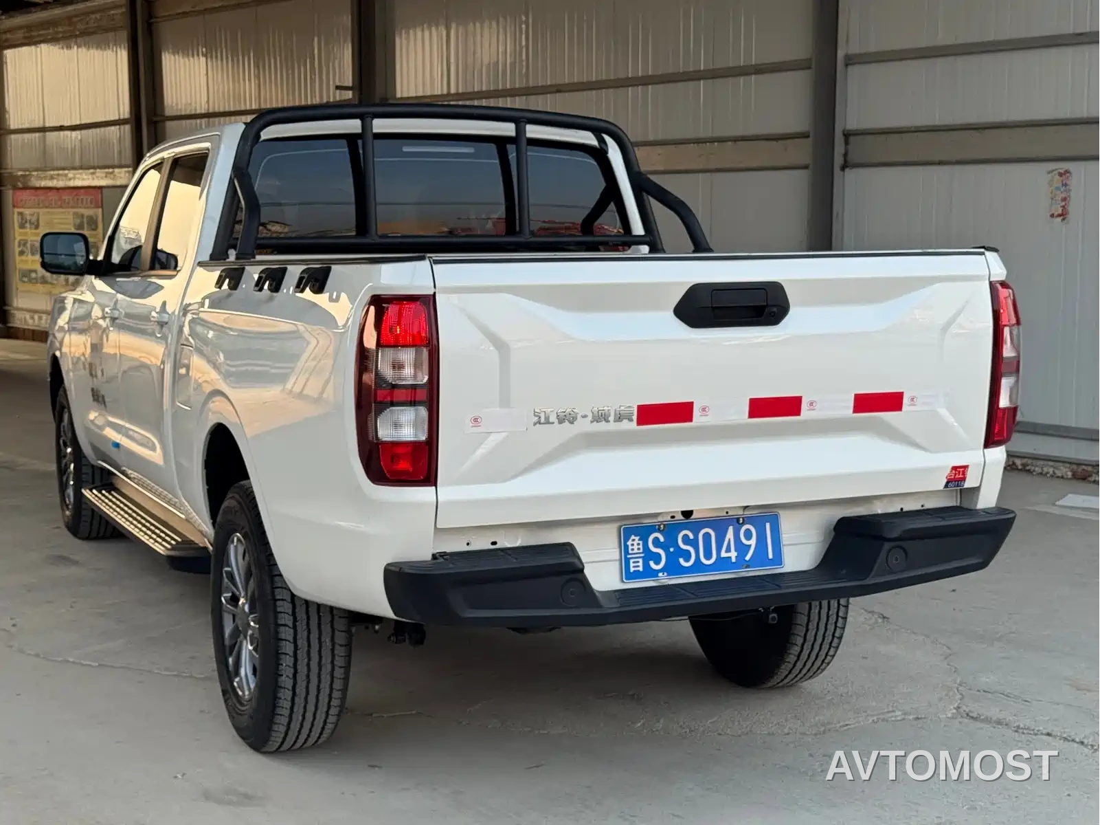 Jiangling Yuhu 2025 Long Wheelbase Flatbed Double Cab Diesel AT 2WD — фото 6