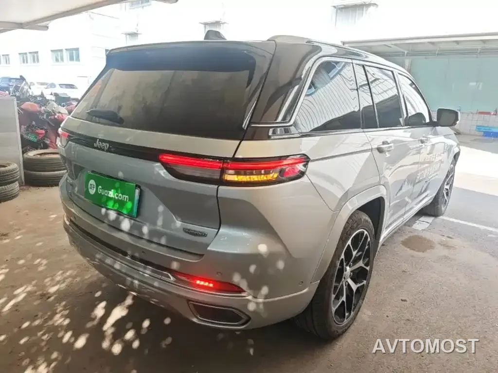 Jeep Grand Cherokee 4xe (Import) 2023 4xe Summit Edition — фото 7