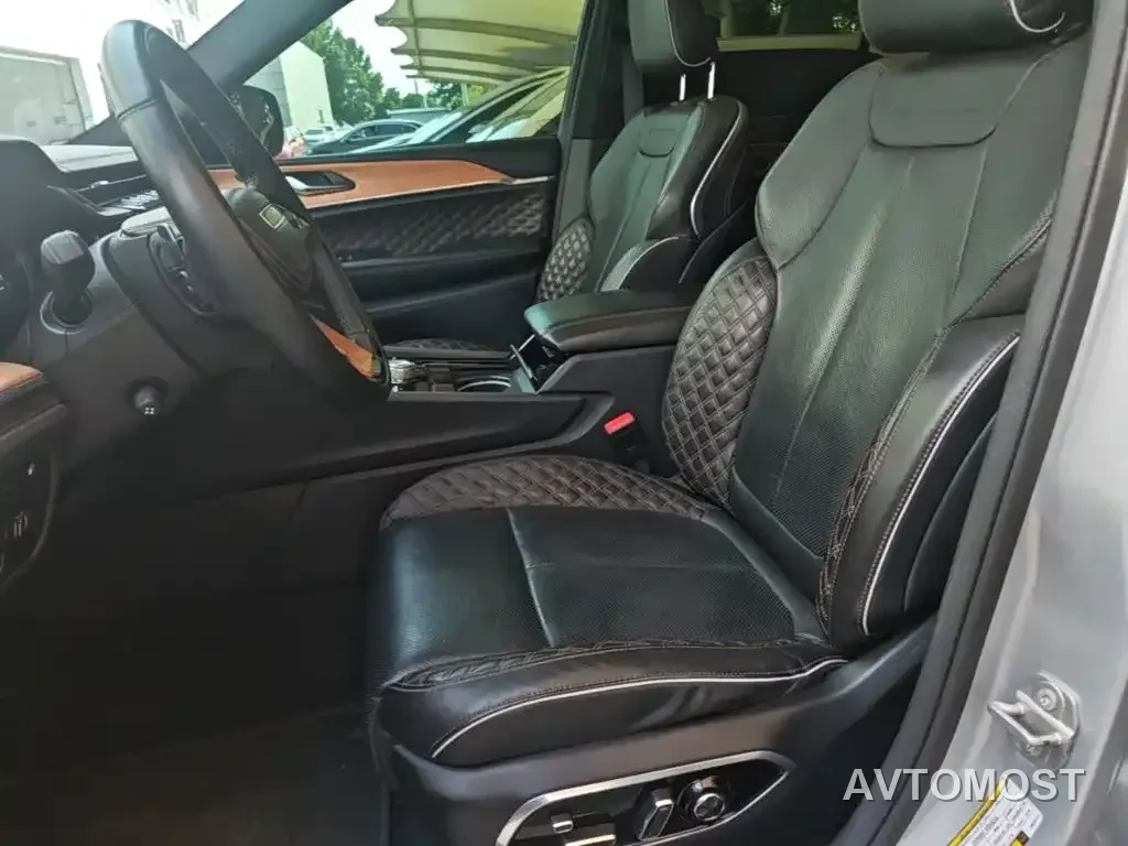Jeep Grand Cherokee 4xe (Import) 2023 4xe Summit Edition — фото 13