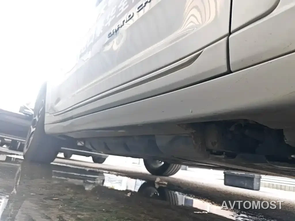 Jeep Grand Cherokee 4xe (Import) 2023 4xe Summit Edition — фото 18