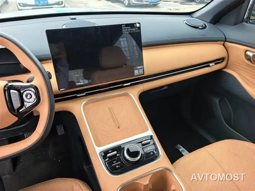 Geely Galaxy Starship 7 EM-i 2025 Model 55km Voyage Edition — фото 10