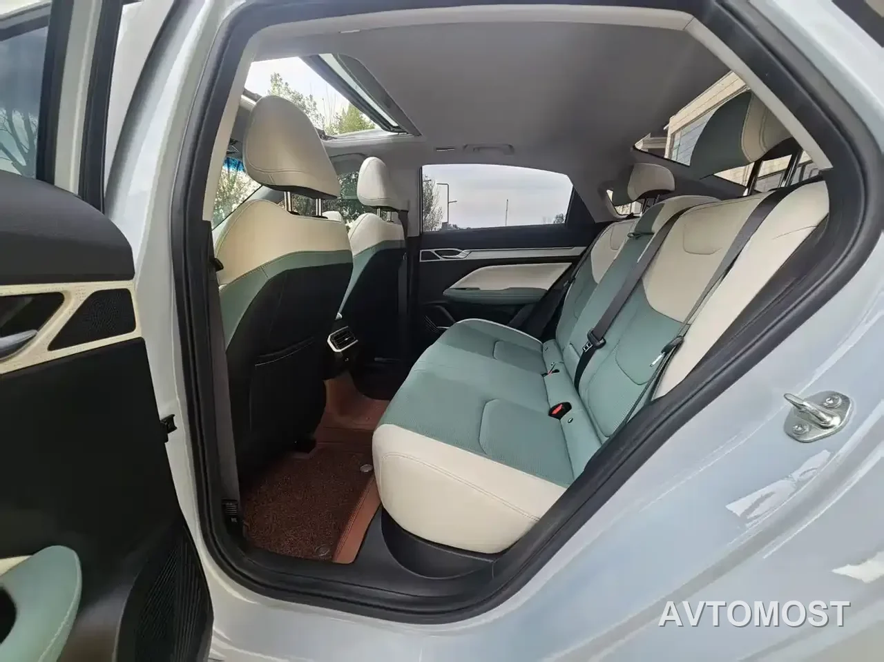 Geely Emgrand L HiP 2022 1.5TD-DHT Pro 100KM Super Rui — фото 4
