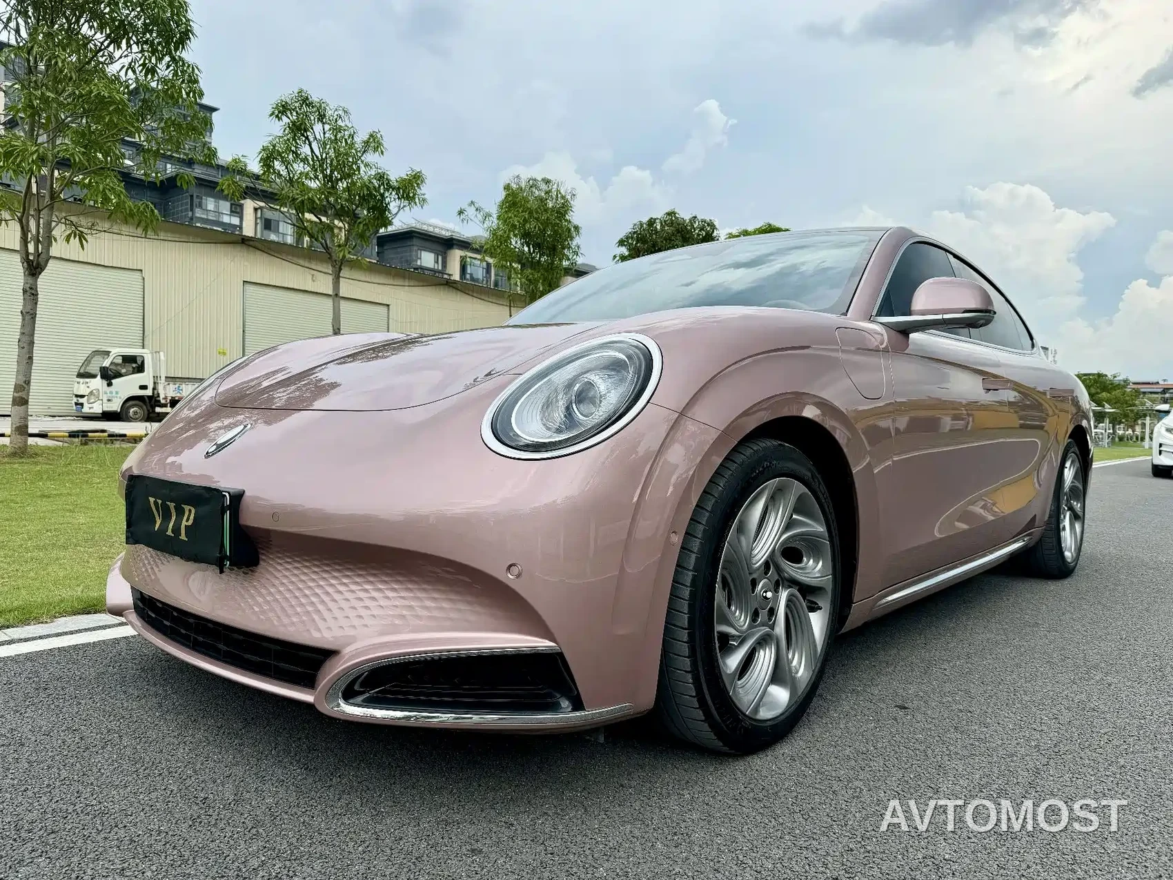 Ora Lightning Cat 2022 555km Premium Edition — фото 9