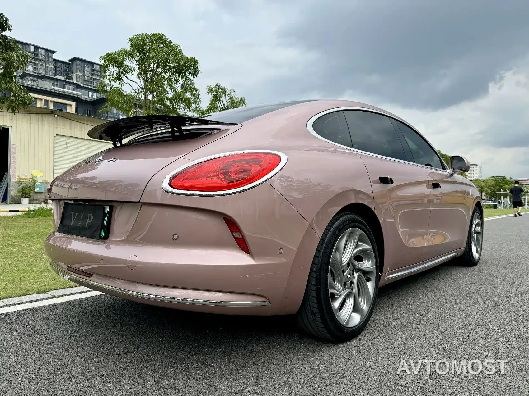 Ora Lightning Cat 2022 555km Premium Edition — фото 21
