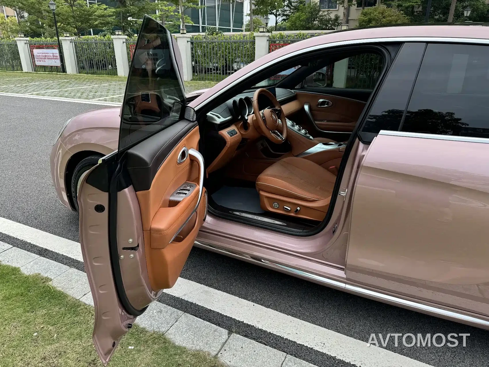 Ora Lightning Cat 2022 555km Premium Edition — фото 26