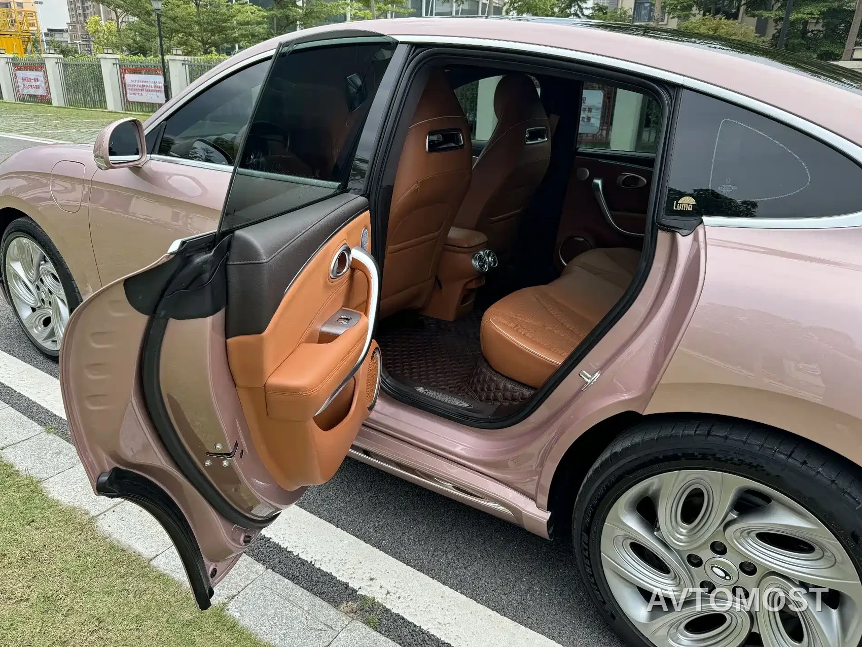 Ora Lightning Cat 2022 555km Premium Edition — фото 27