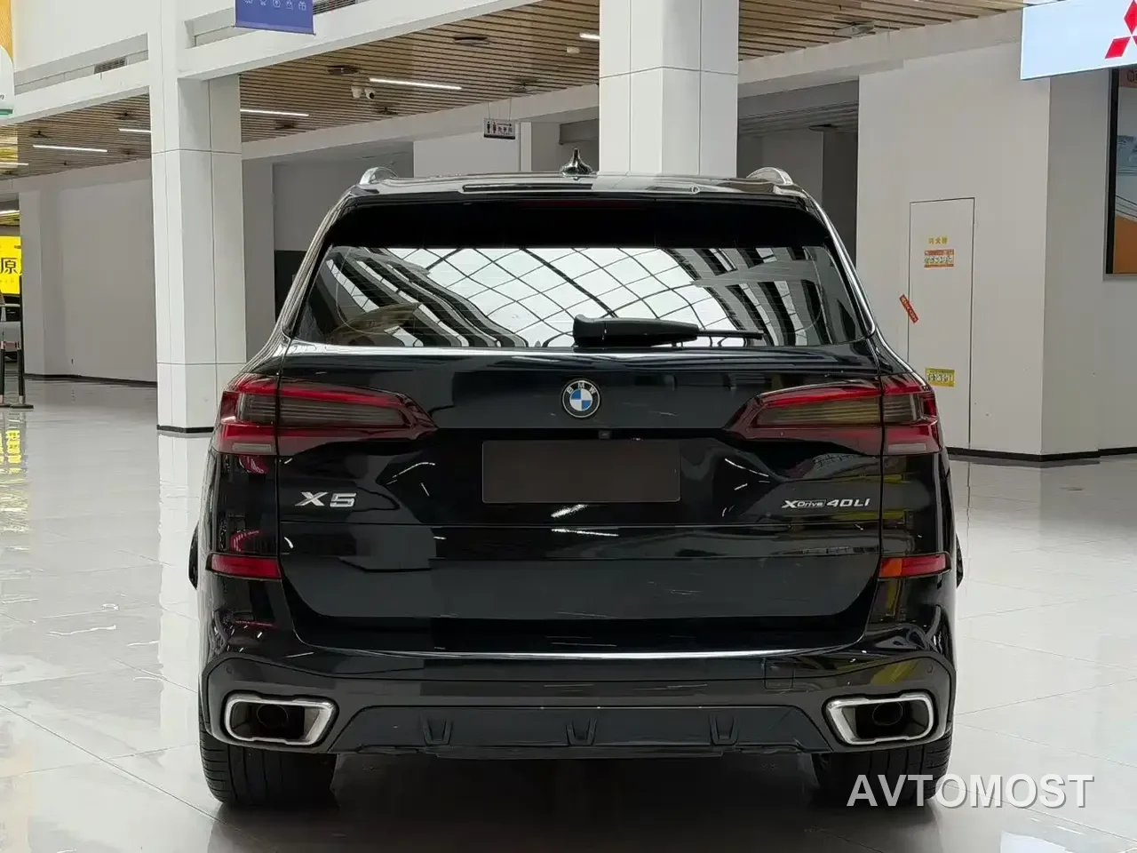 BMW X5 2022 xDrive 40Li Premium M Sport Package — фото 6