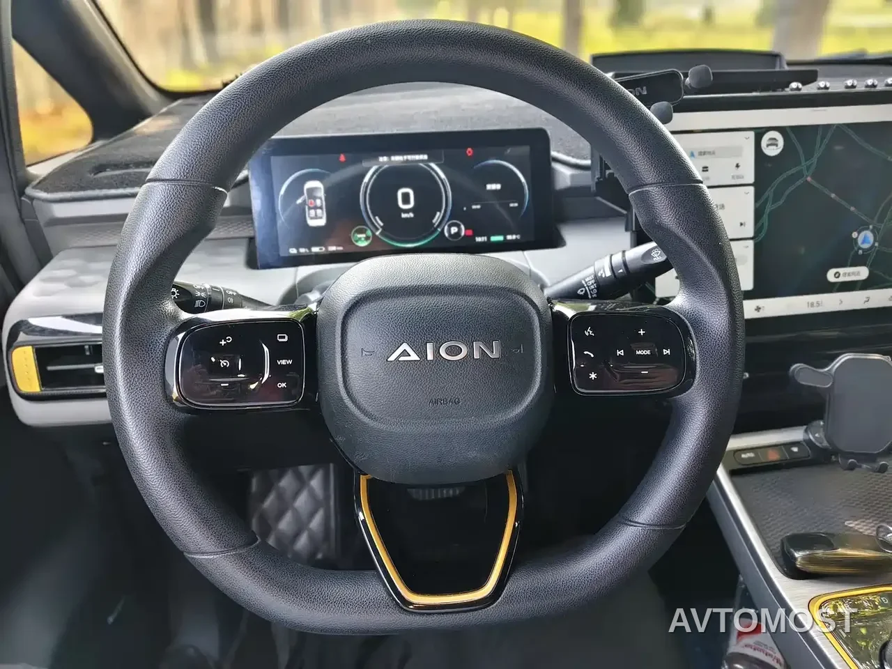 AION Y 2021 70 Intelligent Leader Edition — фото 6