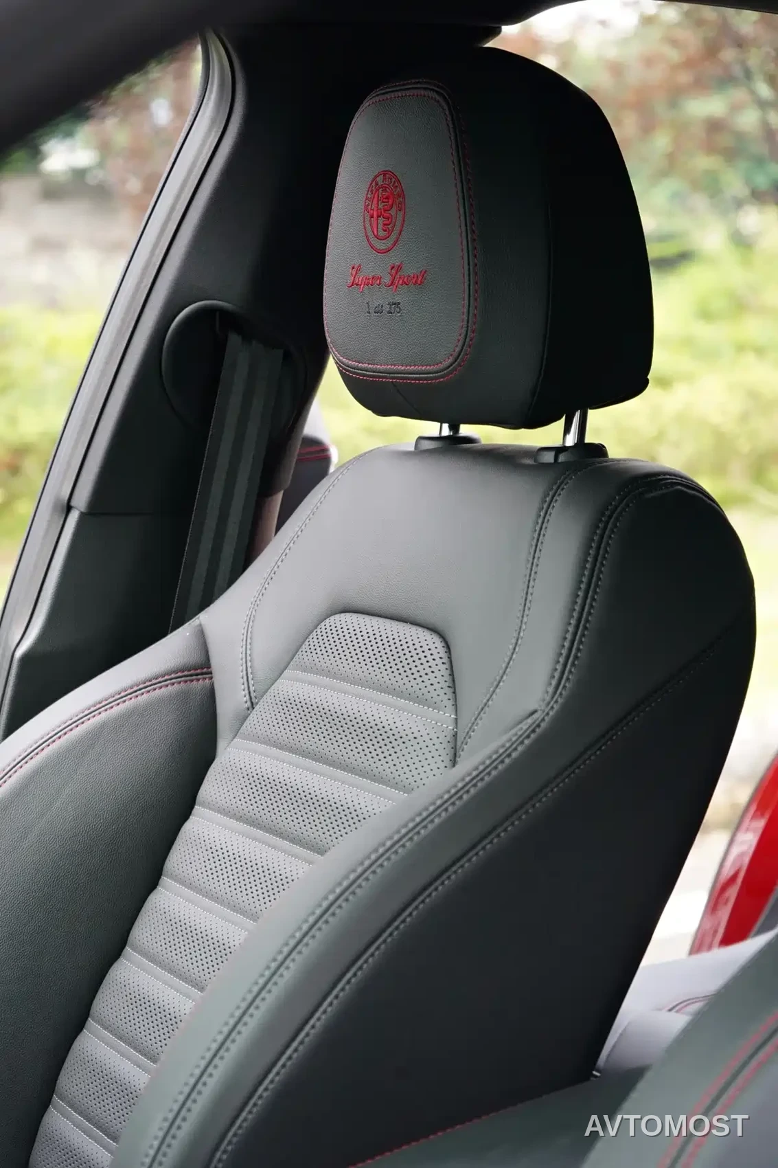 Alfa Romeo Giulia 2024 2.9T V6 520HP Quadrifoglio Super Sport Black Label Limited Edition — фото 20
