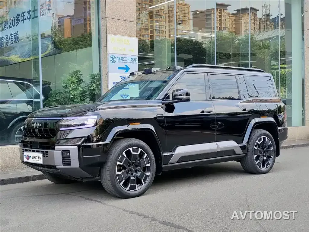 Fang Cheng Bao Leopard 8 2025 Zhiyong Flagship 7-Seater — фото 3