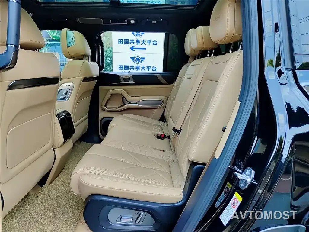 Fang Cheng Bao Leopard 8 2025 Zhiyong Flagship 7-Seater — фото 9