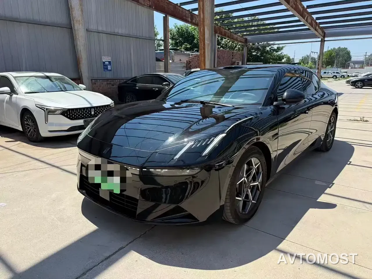 Lynk & Co 10 EM-P 2025 Model 120 AWD Halo — фото 1