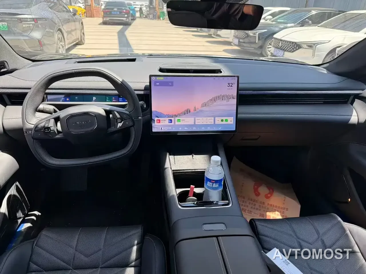 Lynk & Co 10 EM-P 2025 Model 120 AWD Halo — фото 6
