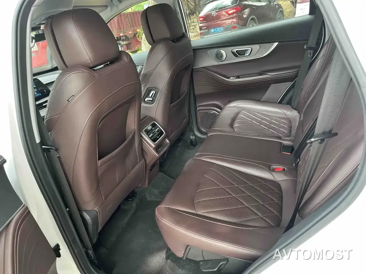 Chery Tiggo 8 PRO EV 2023 1.5T Premium Edition — фото 9