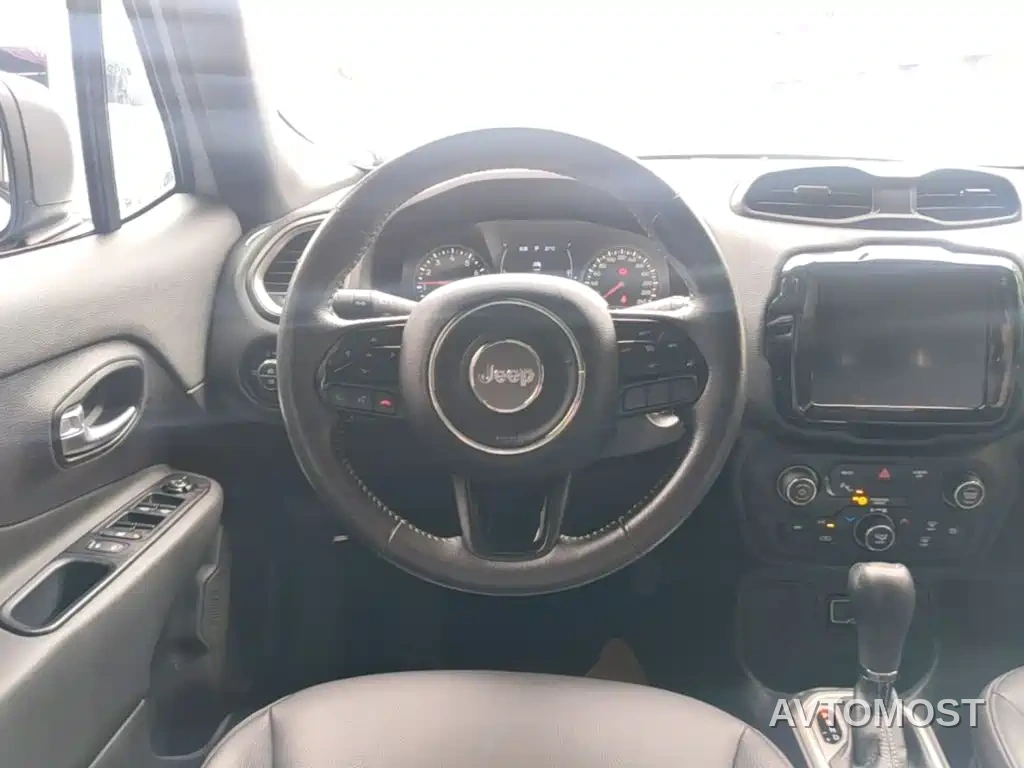 Jeep Renegade 2021 220T Automatic 80th Anniversary Edition — фото 11