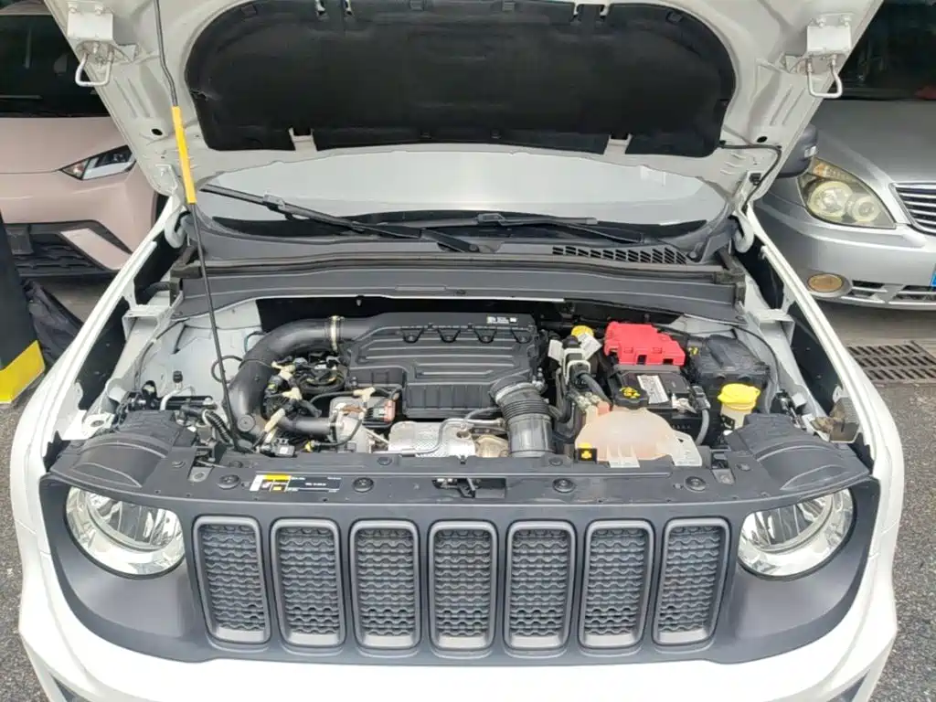 Jeep Renegade 2021 220T Automatic 80th Anniversary Edition — фото 20
