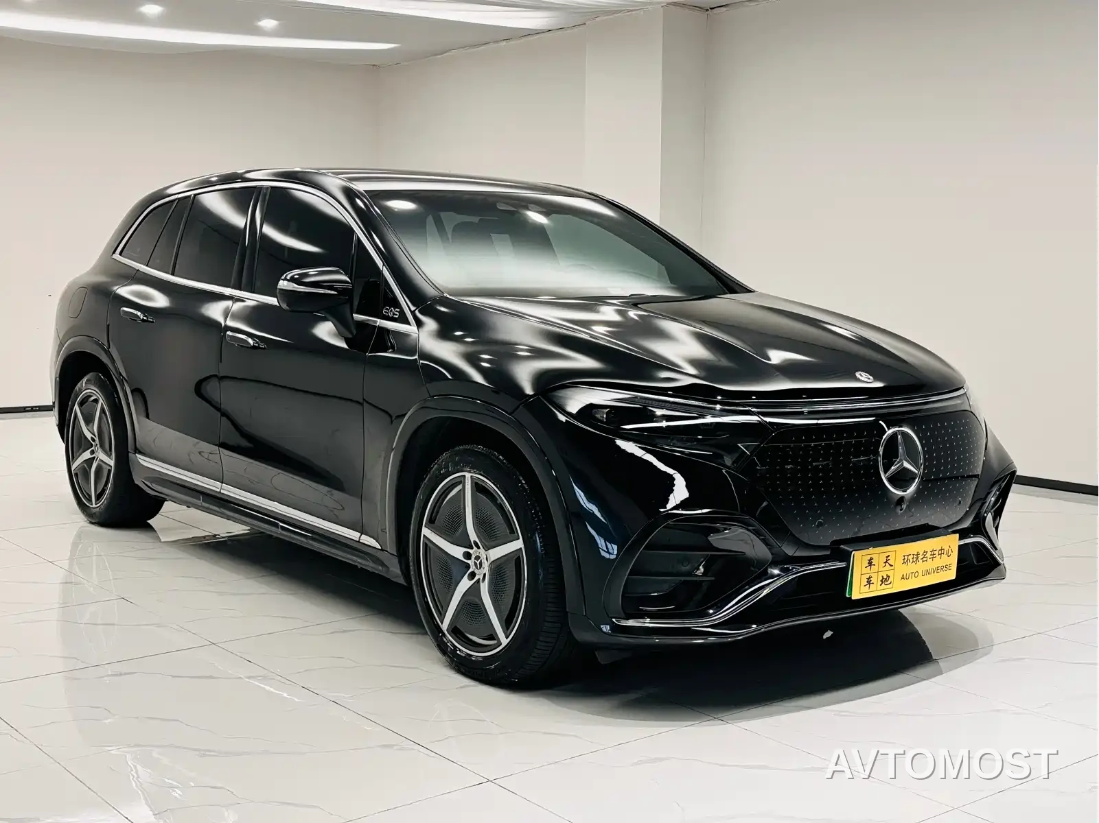 Mercedes-Benz EQS SUV 2023 450 4MATIC Pioneer Edition — фото 3