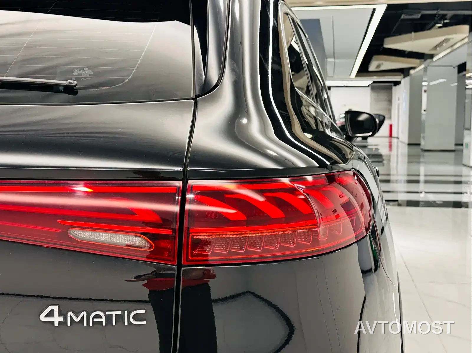 Mercedes-Benz EQS SUV 2023 450 4MATIC Pioneer Edition — фото 12