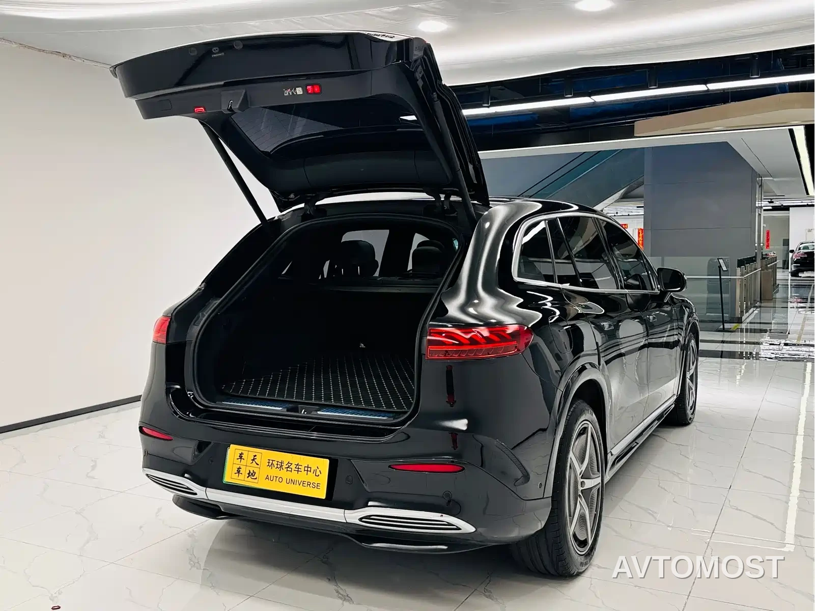 Mercedes-Benz EQS SUV 2023 450 4MATIC Pioneer Edition — фото 14