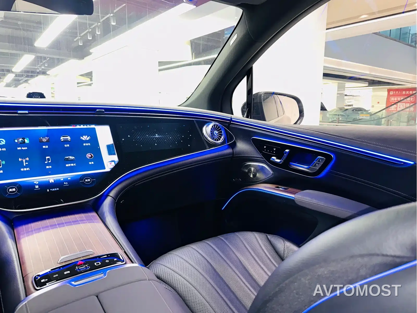 Mercedes-Benz EQS SUV 2023 450 4MATIC Pioneer Edition — фото 19