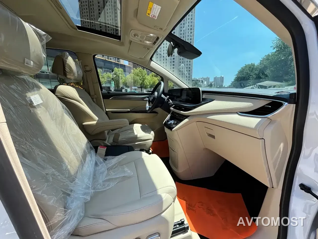 Buick GL8 New Energy 2025 Landlux Smart Edition 7-seater — фото 18