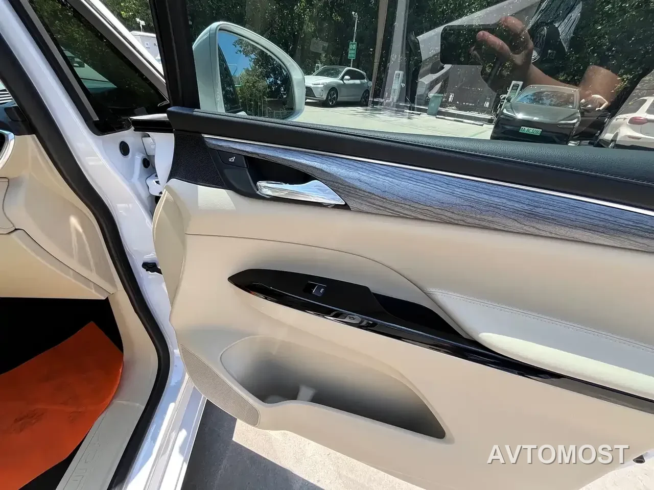 Buick GL8 New Energy 2025 Landlux Smart Edition 7-seater — фото 22