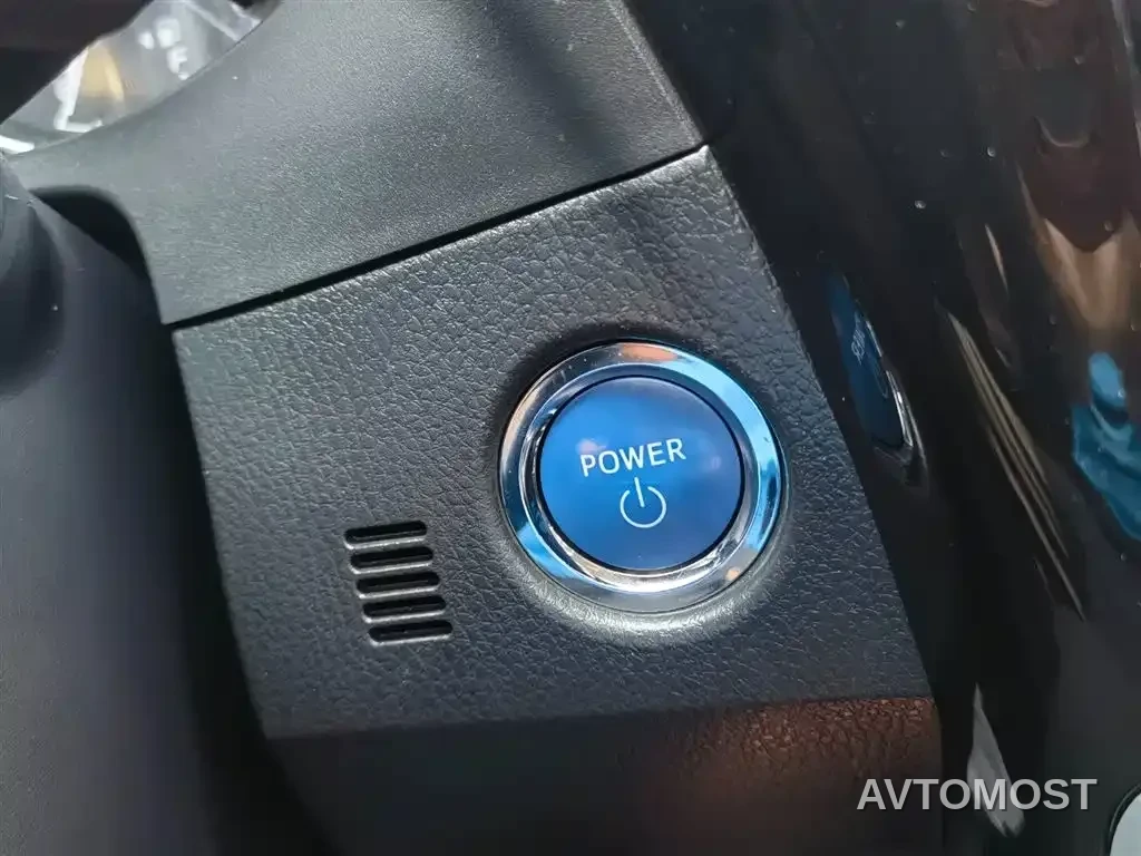 Toyota Corolla Twin Engine E+ 2019 1.8L E-CVT Leading Edition — фото 15