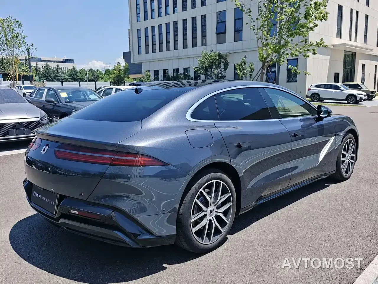 Denza Z9 2024 Model 1100km AWD Max Edition — фото 8