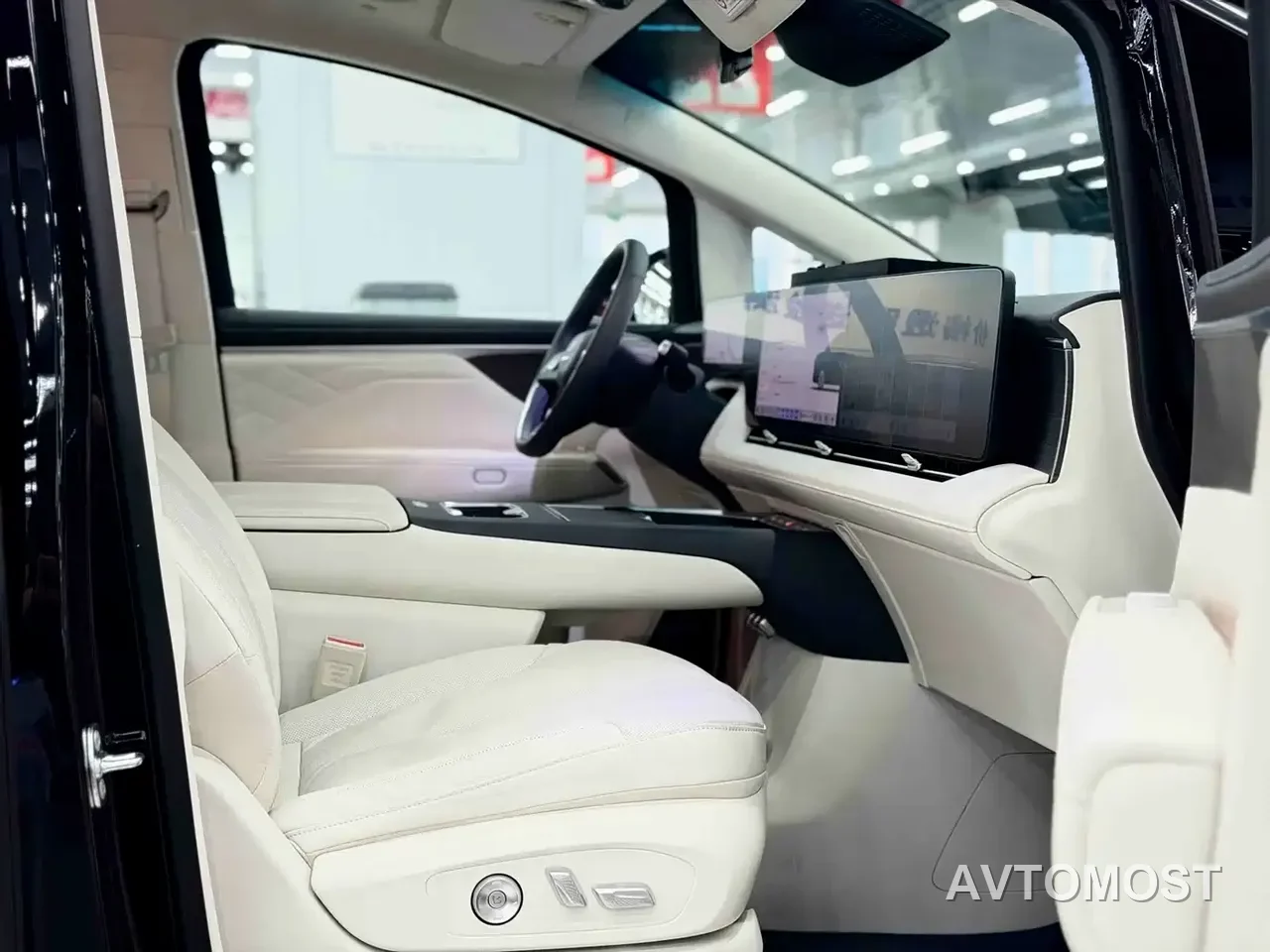 Buick Zhijing Shijia 2026 Model PHEV Base Version — фото 2