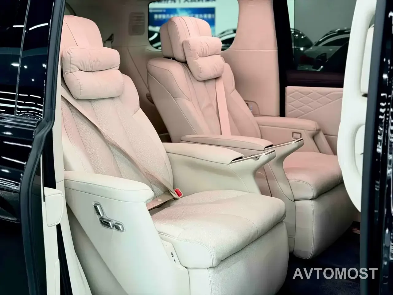 Buick Zhijing Shijia 2026 Model PHEV Base Version — фото 3