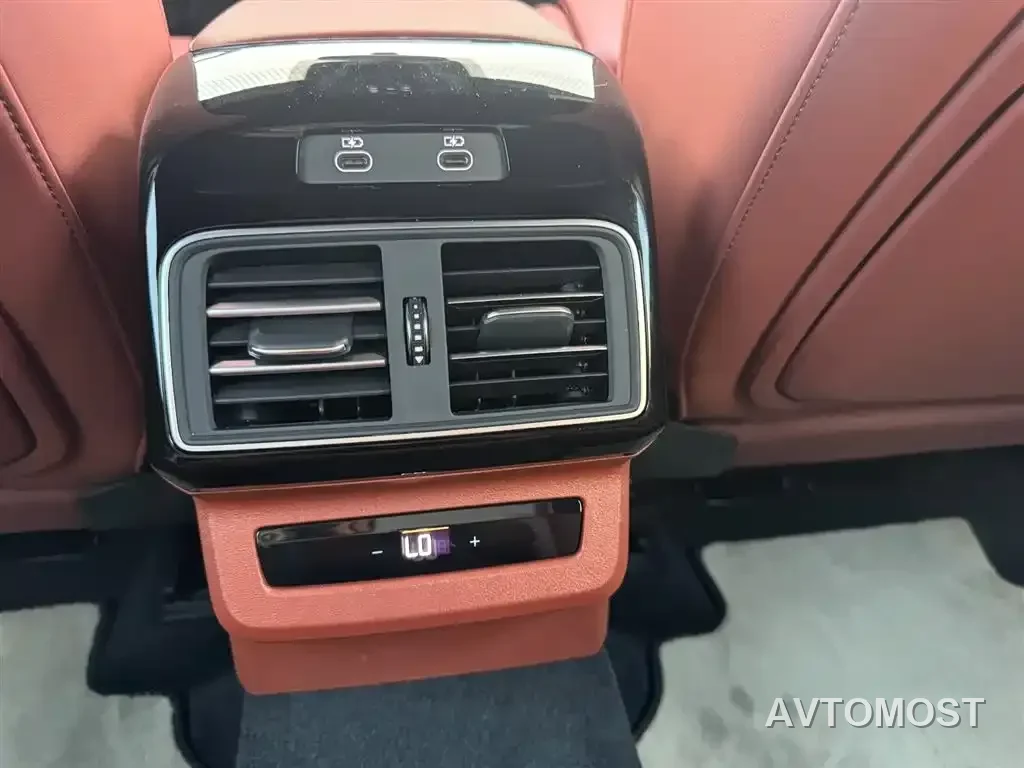Audi Q5L 2026 Model Base Version — фото 9