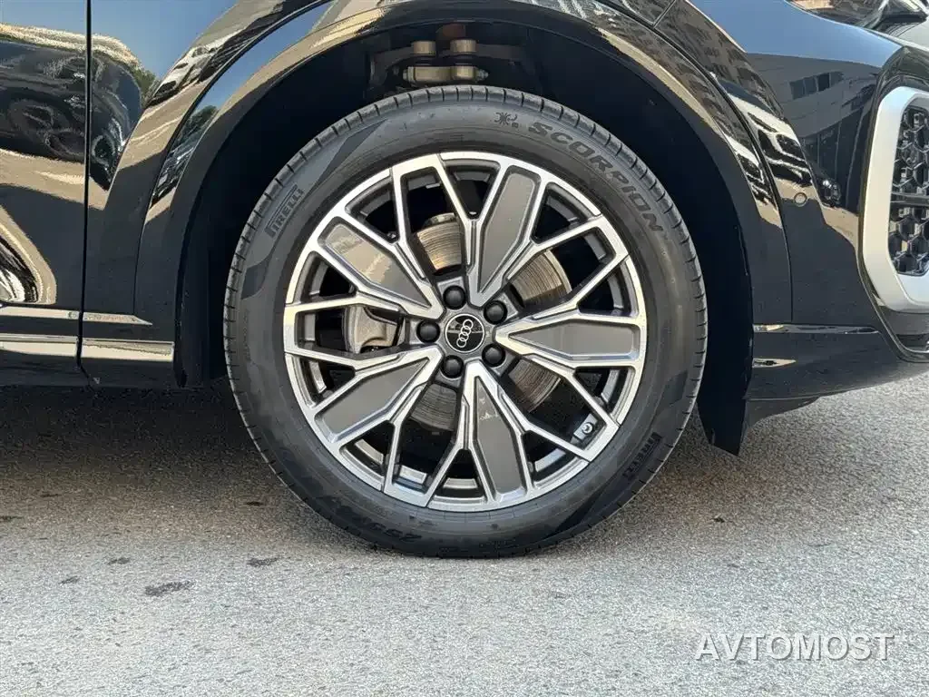 Audi Q5L 2026 Model Base Version — фото 22