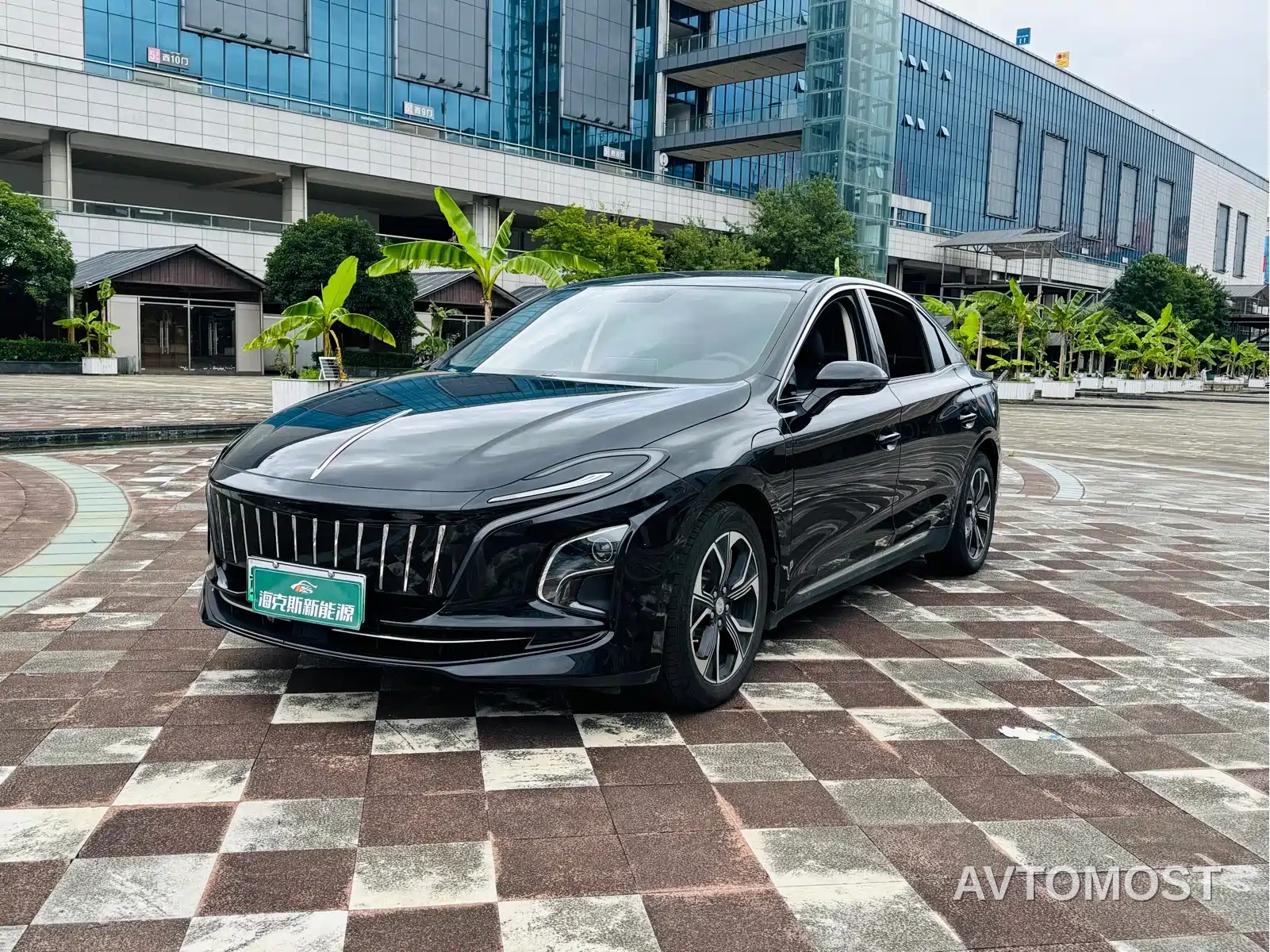 Hongqi E-QM5 2022 431km Charging Enjoyment Edition — фото 1