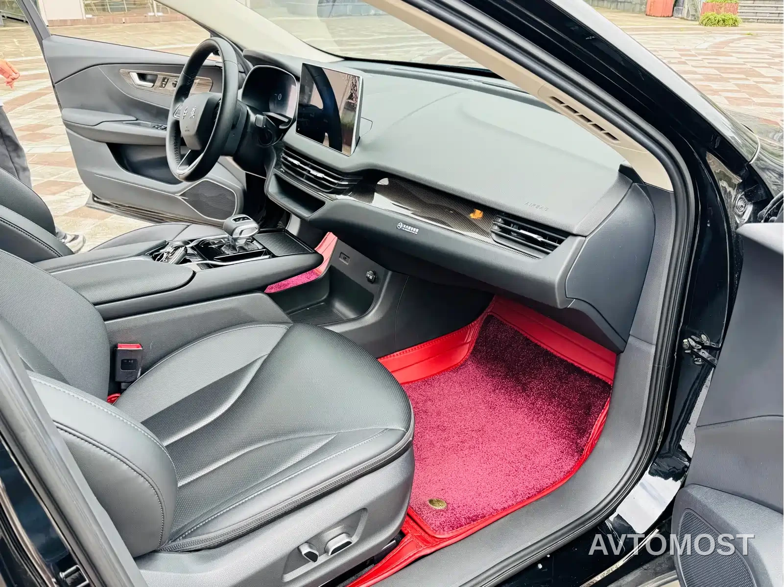 Hongqi E-QM5 2022 431km Charging Enjoyment Edition — фото 5