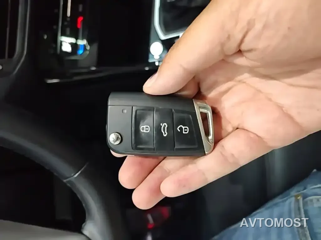 Volkswagen Tayron GTE Plug-in Hybrid 2020 Model 1.4T Luxury — фото 22