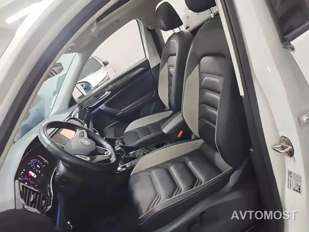 Volkswagen Tayron GTE Plug-in Hybrid 2020 Model 1.4T Luxury — фото 13