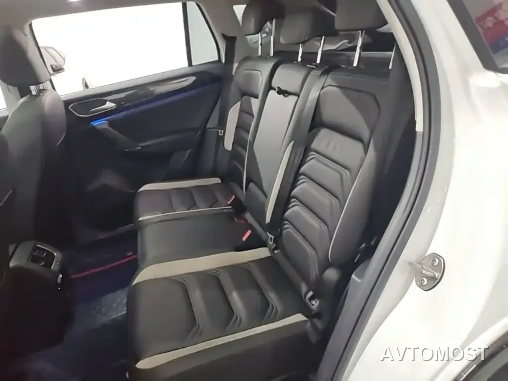 Volkswagen Tayron GTE Plug-in Hybrid 2020 Model 1.4T Luxury — фото 15