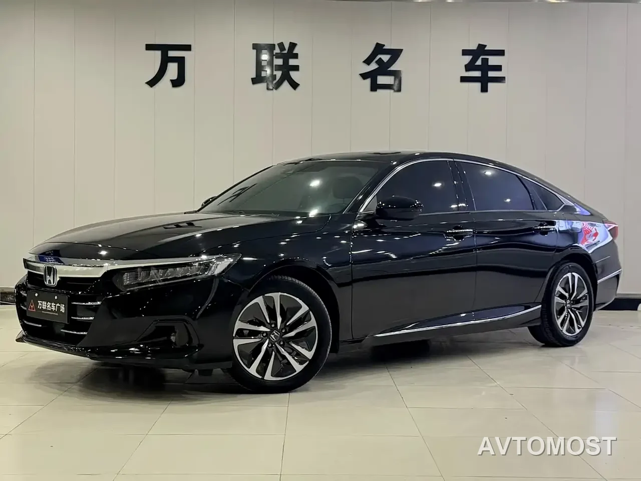 Honda Accord New Energy 2023 2.0L e:PHEV Smart Edition — фото 1