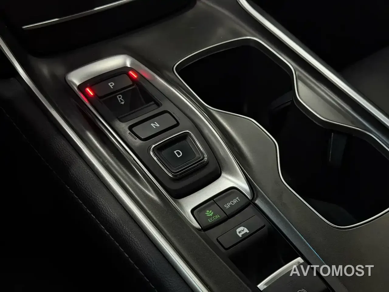 Honda Accord New Energy 2023 2.0L e:PHEV Smart Edition — фото 8