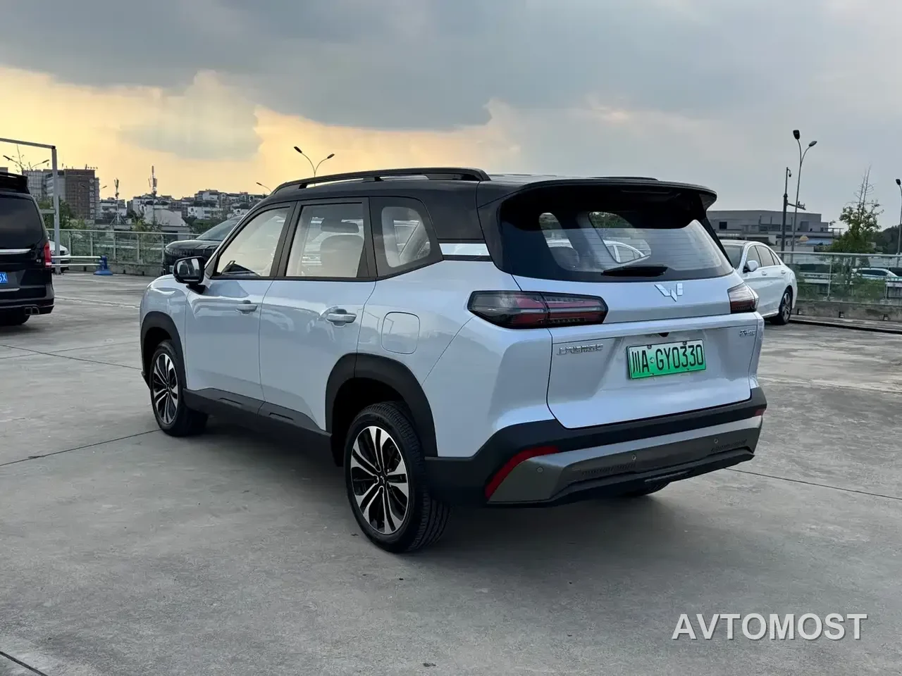 Wuling Motors Starlight 560 NEV 2025 Model Plug-in Hybrid Version 5-seater — фото 7
