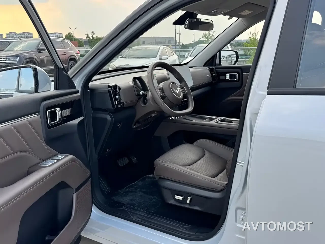 Wuling Motors Starlight 560 NEV 2025 Model Plug-in Hybrid Version 5-seater — фото 8
