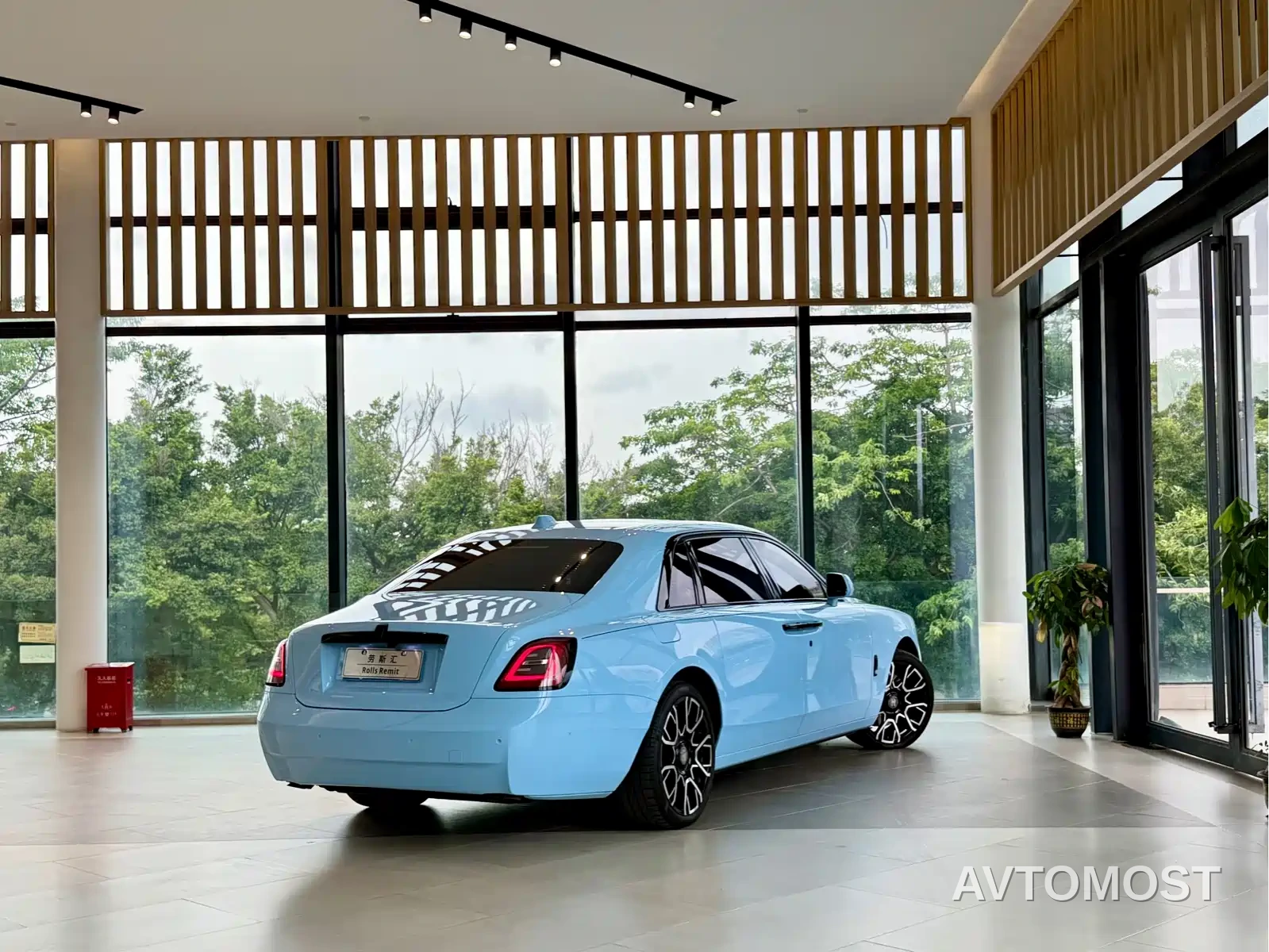 Rolls-Royce Ghost 2021 6.7T Long Wheelbase — фото 3