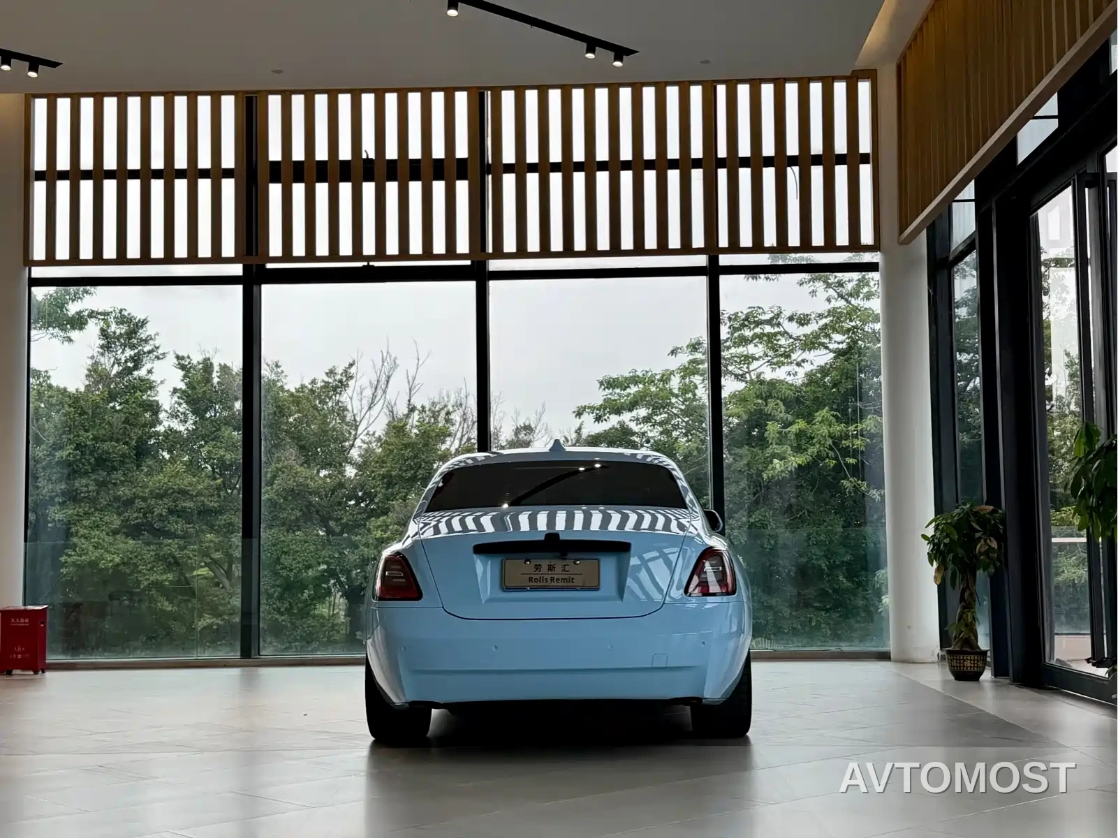 Rolls-Royce Ghost 2021 6.7T Long Wheelbase — фото 6