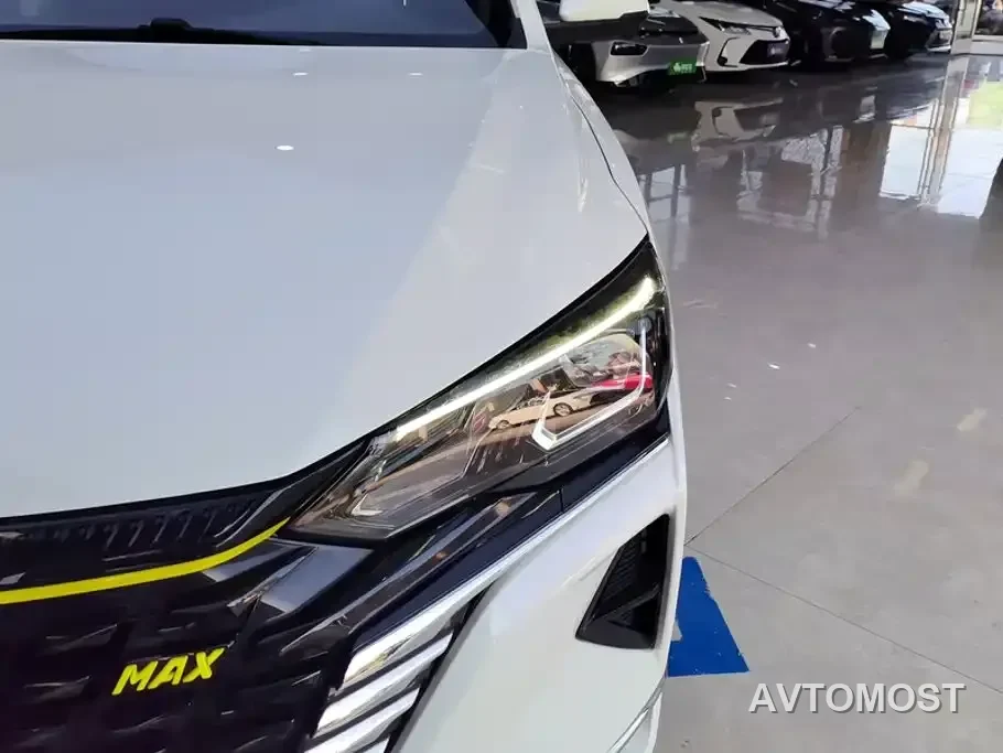 Dongfeng Aeolus Yixuan MAX 2021 Super Dad Hybrid Edition — фото 5